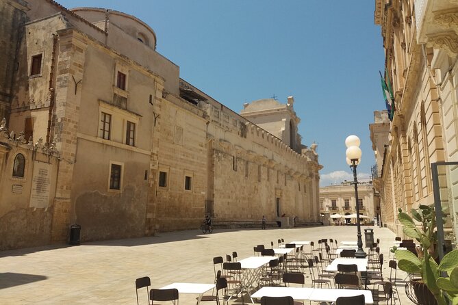 Siracusa,Ortigia and Noto Tour - Guides vs. drivers: what you should expect from the human part