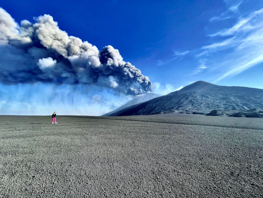 Special trekking on the most authentic and wild side of Etna - The 4x4 climb to the volcanological observatory (1800 to 2800 m)