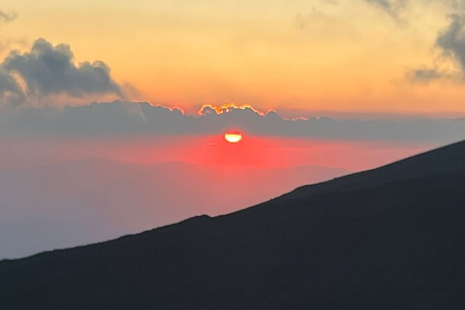 Sunset Mount Etna Tour from Taormina - How the ride works: air-conditioned coach, then 4x4 jeeps
