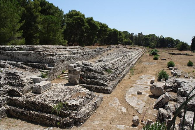 Syracuse and Ortygia Island Day Trip from Taormina - Why the language style can matter (and how to plan around it)