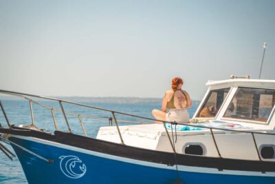 Syracuse: Boat tour with barbeque on board - Meeting in Syracuse and Getting On Smoothly
