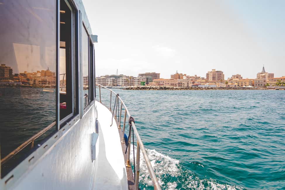 Syracuse: Boat tour with barbeque on board - Onboard BBQ Lunch: Grilled Meat, Seafood, and Prosecco
