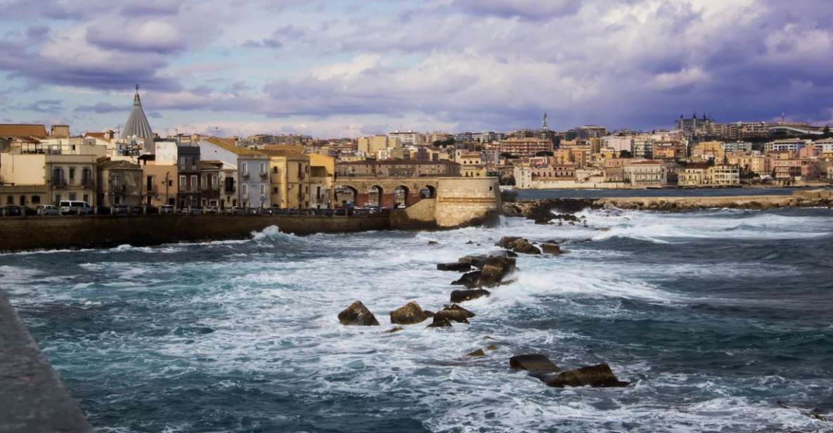 Syracuse: Highlights of Ortigia Guided Walking Tour - A 2-hour Ortigia route built around myth and marble