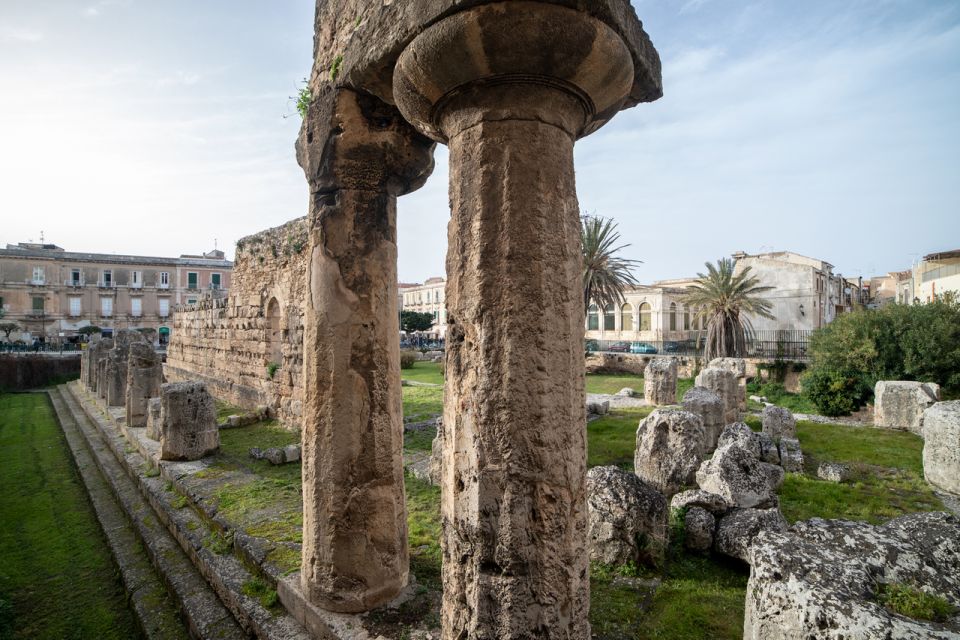 Syracuse: Highlights of Ortigia Guided Walking Tour - Practical tips: where to meet, what to wear, and how to hear