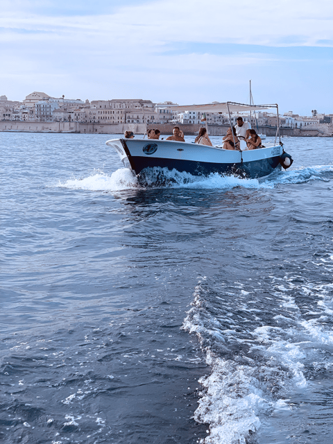 Syracuse: Ortigia and Sea Caves Excursion by Boat - Mitoraj Sculpture: A Quick Photo Stop That Breaks Up the Cruise