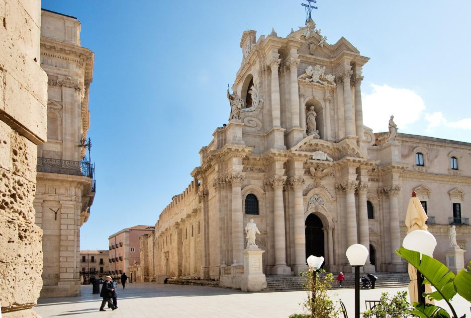 Syracuse: Ortigia Classic Walking Tour - Key highlights to look for
