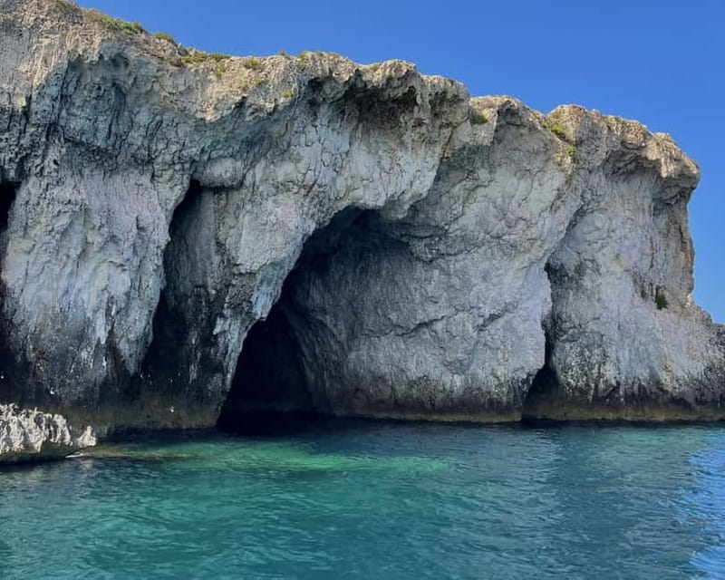 Syracuse: Ortigia Island and Sea Caves Boat Tour with Drinks - Prosecco toast onboard: what you get (and what it doesn’t try to be)