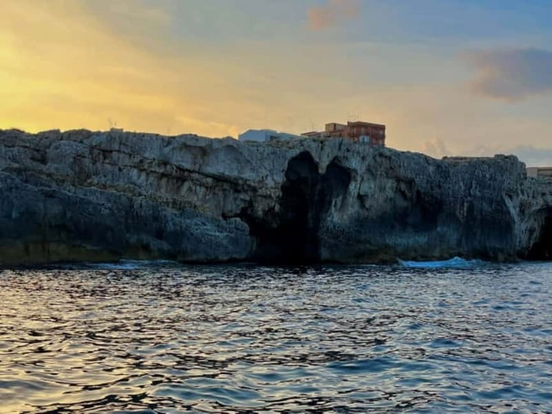 Syracuse: Ortigia Island and Sea Caves Boat Tour with Drinks - Weather and sea conditions: when “sunny weather needed” becomes real life