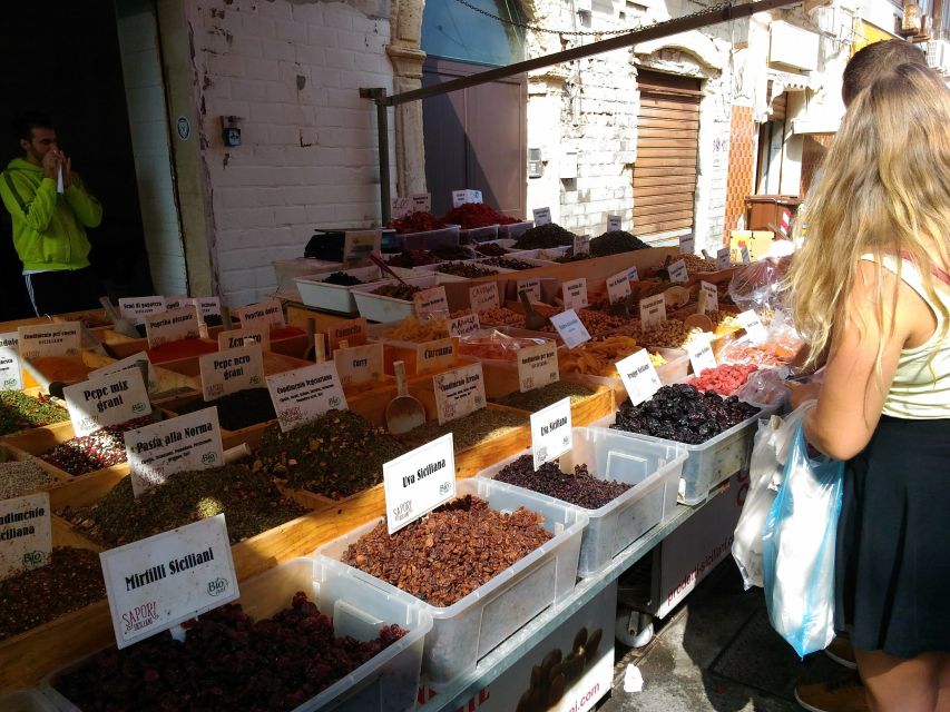 Syracuse: Ortigia Private Walking Tour - Private vs small group: what you gain for your money