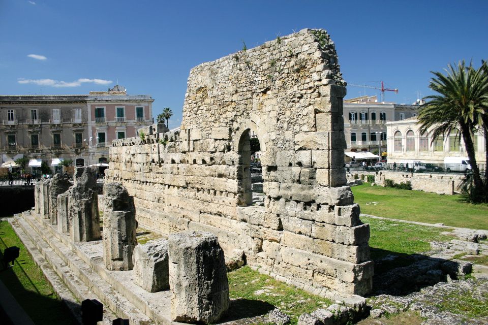 Syracuse: Ortigia Private Walking Tour - Dress code: the one rule that can ruin your morning