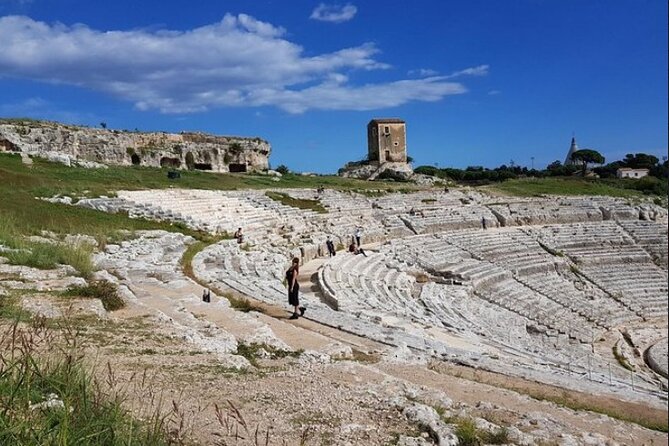 Syracuse, Ortygia & Noto small group Tour from Catania with lunch - Getting Explanations vs. Being Left to Wander: How the Guide Style Affects Your Day