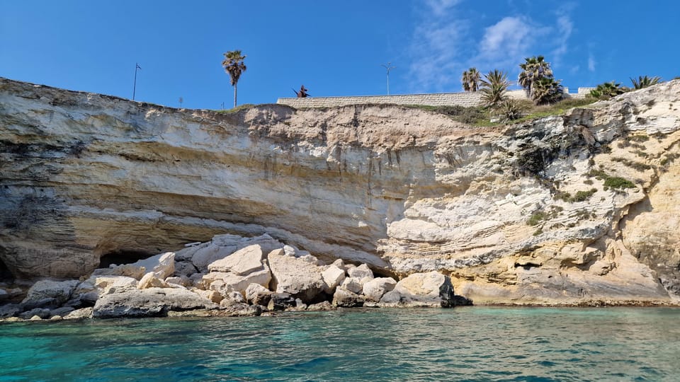 Syracuse: Picnic boat tour of Pillirina, Ortigia & sea caves - A 2.5-hour boat escape from Ortigia