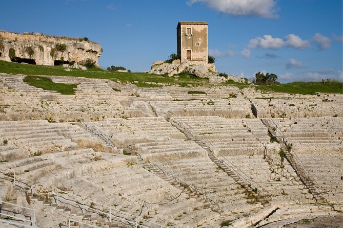 Syracuse Scavenger Hunt & Highlights Self Guided Audio Tour - Castle to Archimedes: Maniace Views and a Statue Break
