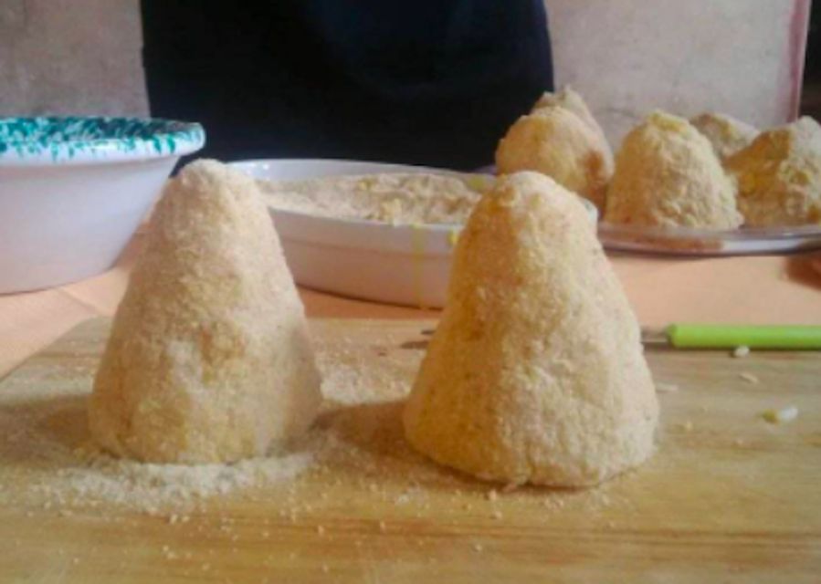 Syracuse: Sicilian Street Food Hands-On Cooking Class - Price and value: is $112.15 per person worth it?