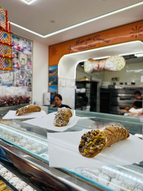 Syracuse: Street Food Walking Tour in Ortigia with Tastings - Seafood market area and the fried fish cone seasonal twist