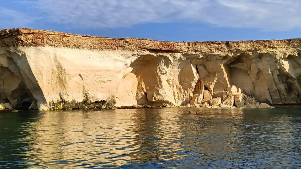 Syracuse:Boat tour Ortigia,Pillirina and seacaves - Who should book this boat tour of Ortigia, Pillirina, and the sea caves?