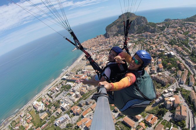Tandem Paragliding Flight in Cefalù - What the Flight Feels Like: Tandem Calm, GoPro Recording, and the Instant File Transfer