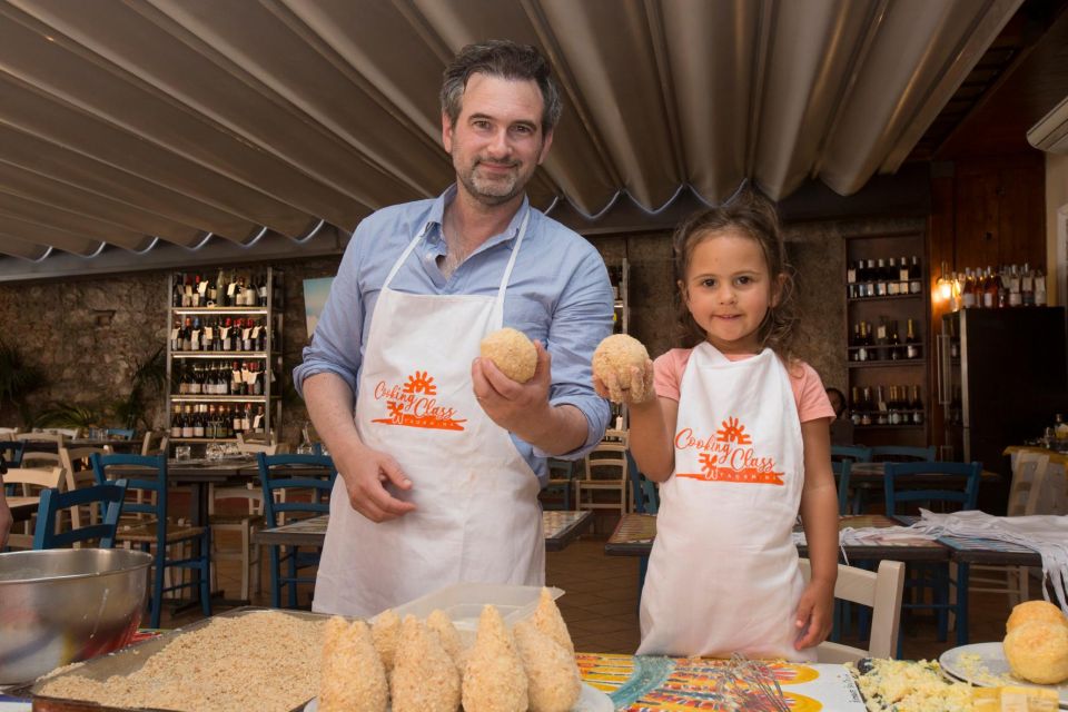 Taormina: Arancino making class - Finding Porta Messina and getting oriented fast
