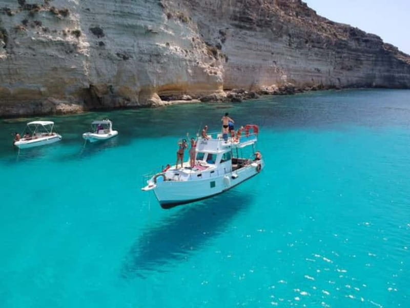 Taormina: Boat Tour with Aperitif on Isola Bella - Giardini Naxos start: a smooth morning with an early edge