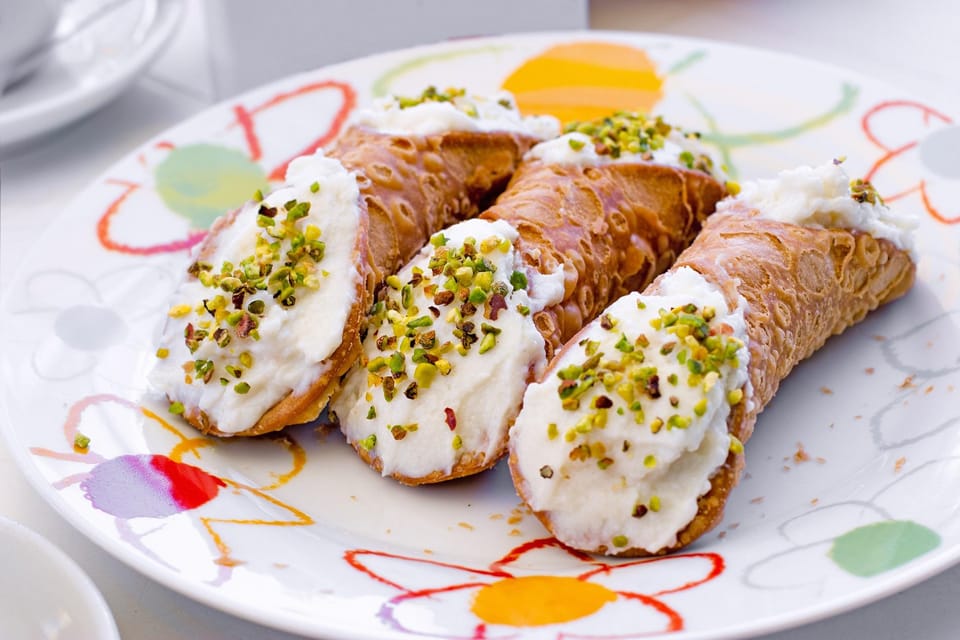 Taormina: Cannoli Making Class - Where you meet in Taormina and how to plan your timing