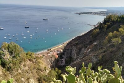 Taormina & Castelmola With Lunch - The Messina backstory stops: quick context before the climb