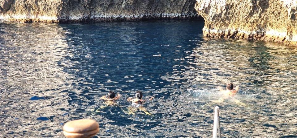 Taormina Coast : Classic Tour with aperitif - Capotaormina: seeing the famous hotel from a promontory