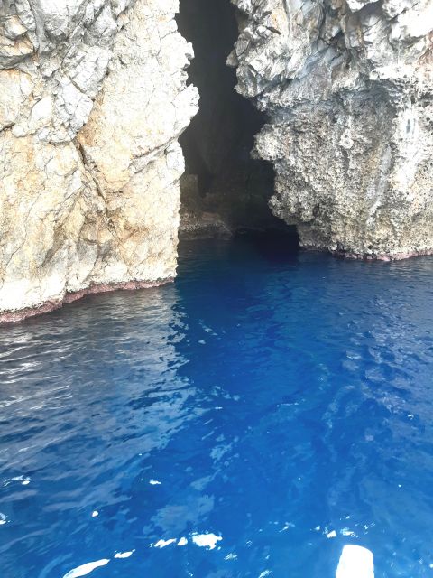 Taormina Coast : Classic Tour with aperitif - Lovers’ Grotto (Day Grotto): the viewpoint cave you can read like a postcard