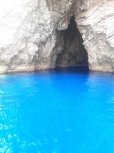Taormina Coast : Classic Tour with aperitif - Blu Grotto and the rocks near Mazzarò and Sirene