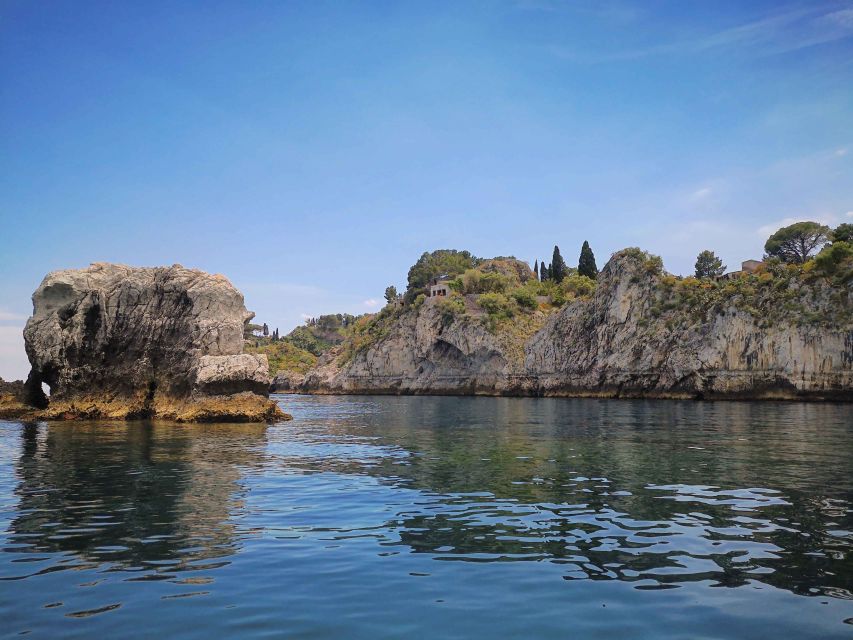 Taormina: Coastal Highlights Cruise with Wine & Food Tasting - Why Taormina and Giardini Naxos Shine Best by Boat