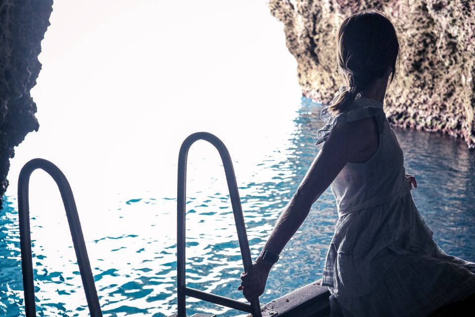 Taormina: Coastal Highlights Cruise with Wine & Food Tasting - Should You Book This Taormina Etna Wine Boat Tasting?