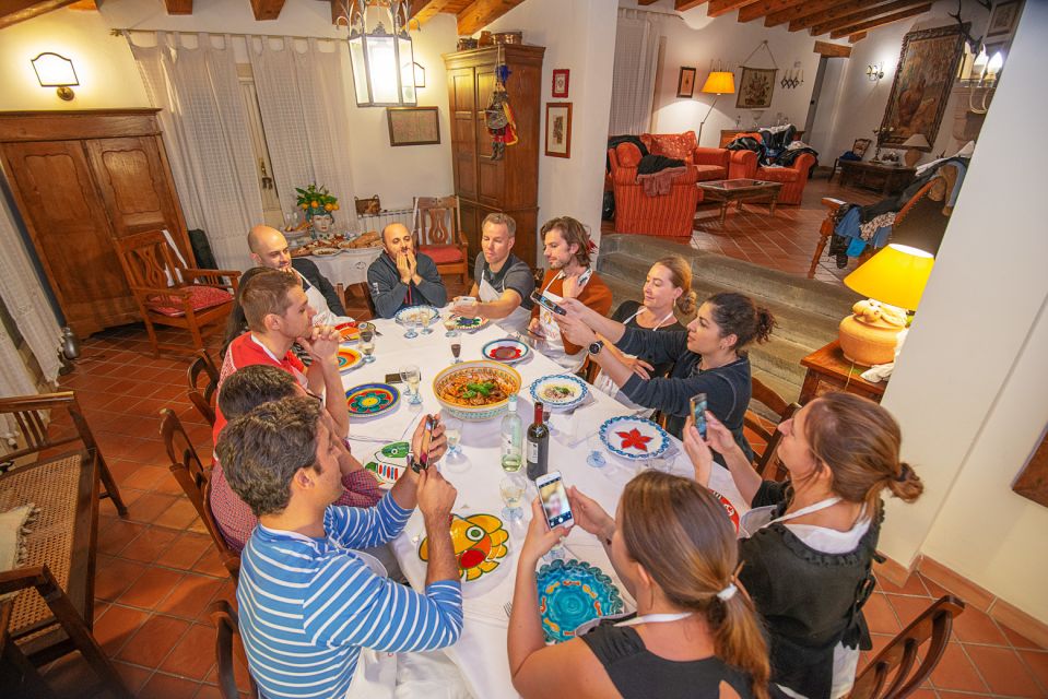 Taormina: Dining Experience at a Local's Home - The 4-Course Sicilian Menu: How It Tends To Flow