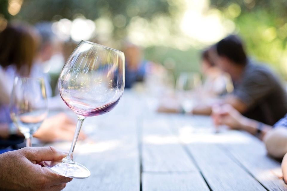 Taormina: Guided Etna Wine Tasting Half-Day Tour - Linguaglossa: your break that makes the tasting feel more relaxed