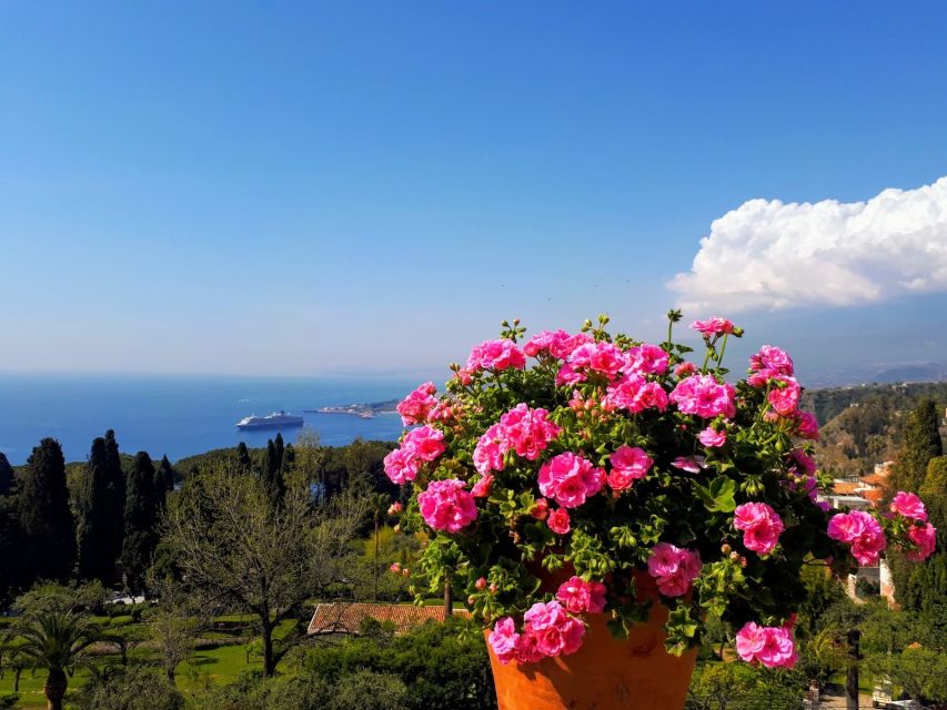Taormina: Guided Walking Tour - Pace, timing, and what to wear for a 3-hour walk