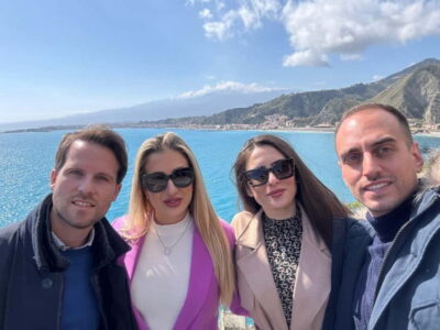 Taormina, Isola Bella: exclusive one-day tour with pick-up from Catania - Taormina’s main street and the “where to look” guidance