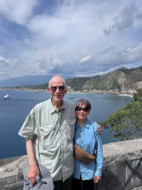 Taormina, Isola Bella: exclusive one-day tour with pick-up from Catania - Private pacing and a real guide: what you should expect