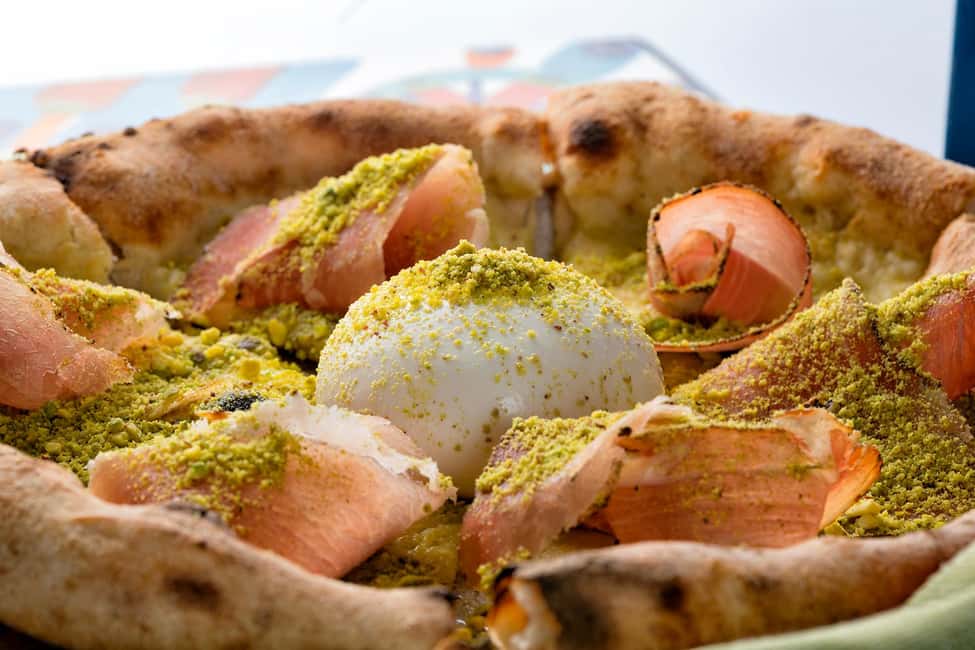 Taormina Pizza making class - The keepsakes that make it feel official