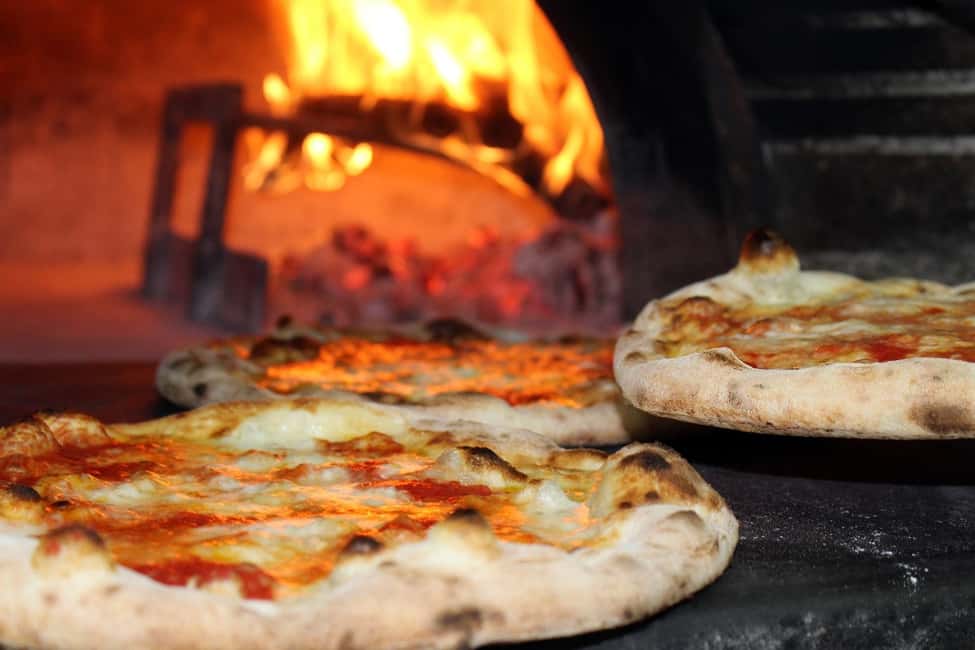 Taormina: Pizza Making Class with Lunch and Wine Tasting - Pizza and Pasta in Taormina: What This Experience Is Really About