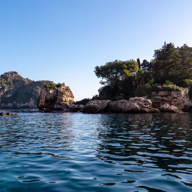 Taormina: Private Boat Tour with aperitif - The Taormina Bay swim and snorkel time: what to bring and how to use it