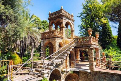 Taormina Private Tour: Discover Hidden Treasures and Dreamscapes - Corso Umberto and the Old Town feel you actually want