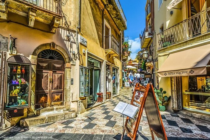Taormina Private Walking Tour - Piazza IX Aprile: Taormina’s “good living room” pause