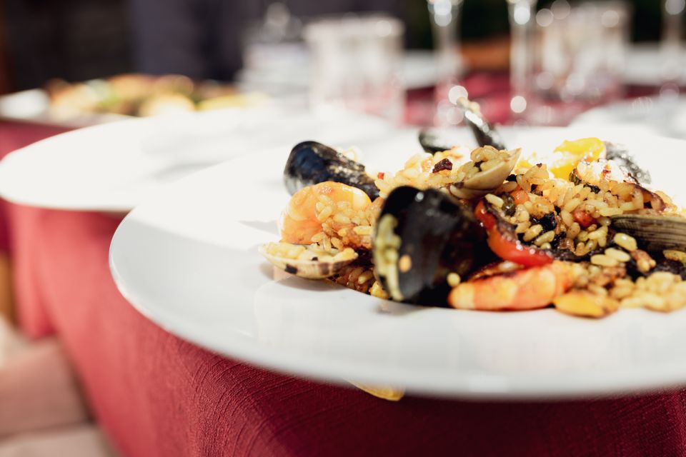 Taormina: Shared or Private Food & Wine Walking Tour - What 2.5 hours feels like (and how to pace it)