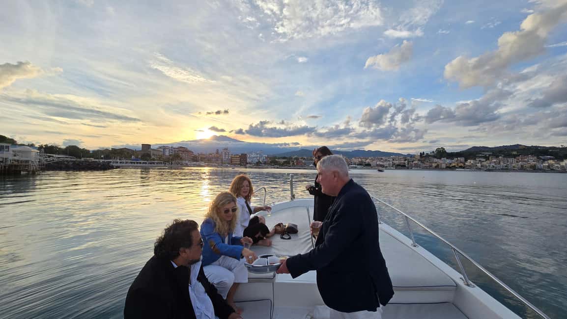 Taormina: Sunset Boat Tour with Aperitif - From Spisone to Isola Bella: what you’ll see on the route