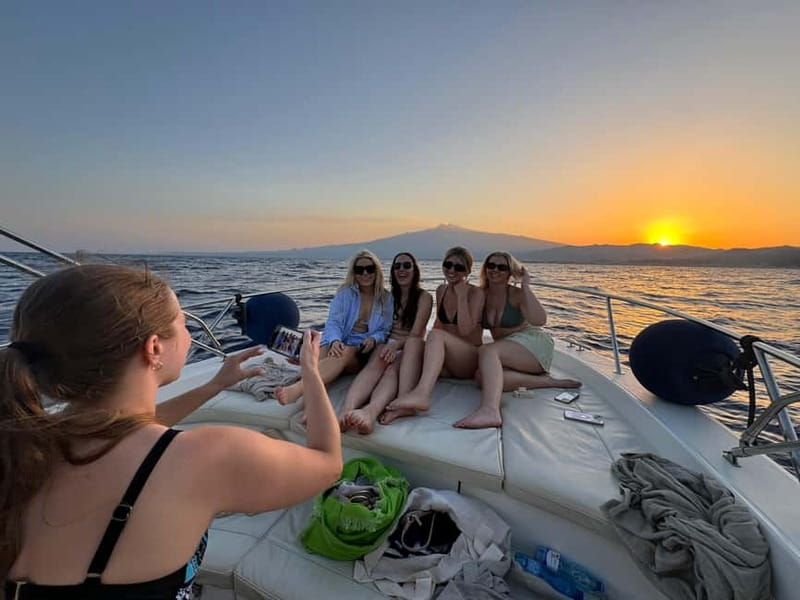 Taormina: Sunset Boat Tour with Dolphin Watching & Aperitif - Cave stops and what you should look for in the Grotta del Giorno area