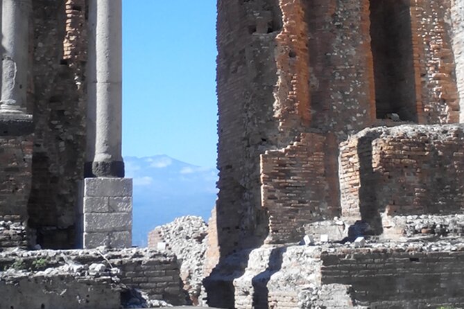 The Pearl of Sicily: Private Taormina Walking Tour - Piazza IX Aprile: where you get oriented fast