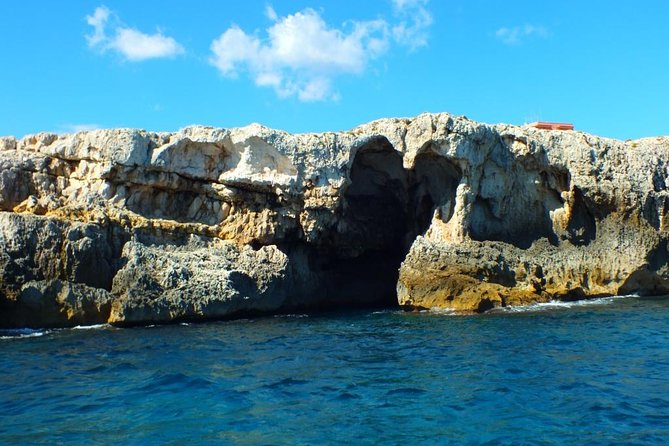 Tour of the island of Ortigia and exploration of sea caves with baths. - Who Should Book This Ortigia Caves + Swim Tour