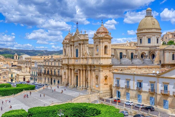 Tour Ragusa Ibla, Modica and Noto, from Syracuse - Service Level: Why the Driver Matters More Than You Think