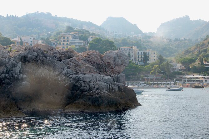 Tour to Baia di Taormina, Isola Bella and Naxos - What to bring so the swim and caves feel easy
