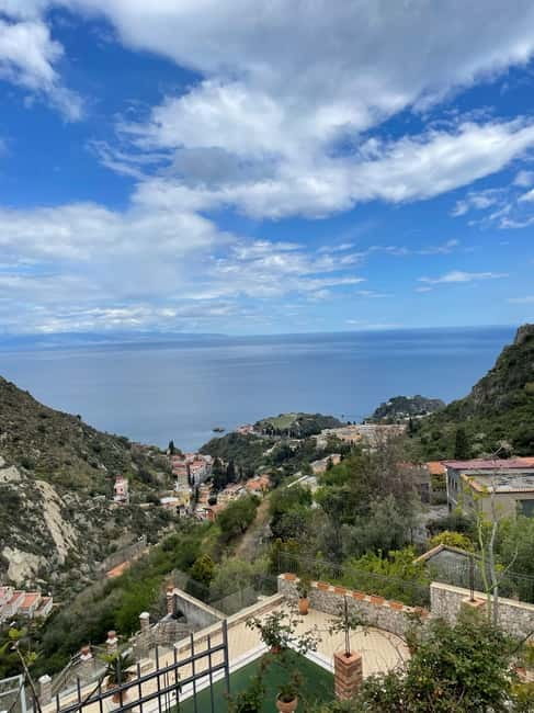 Tours Privato in Mini van Monte Etna e Taormina da Siracusa - Private Van Logistics: Pickup in Ortigia and Practical Timing