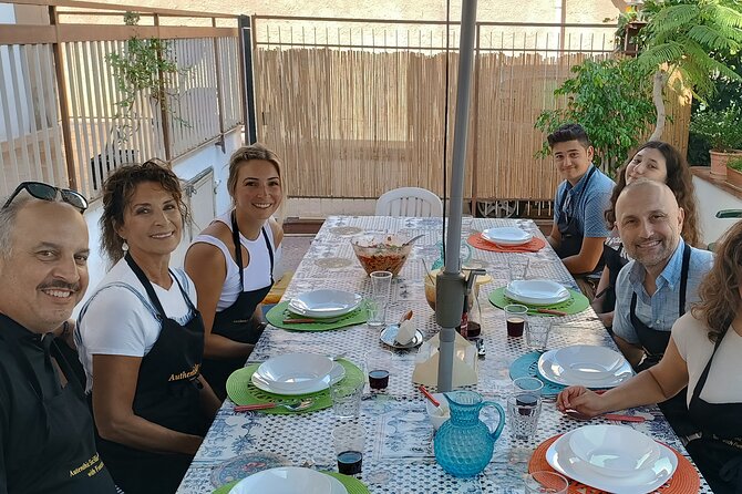 Traditional Sicilian Recipes in Palermo - Starter: making fettuccine with fresh tomato and basil