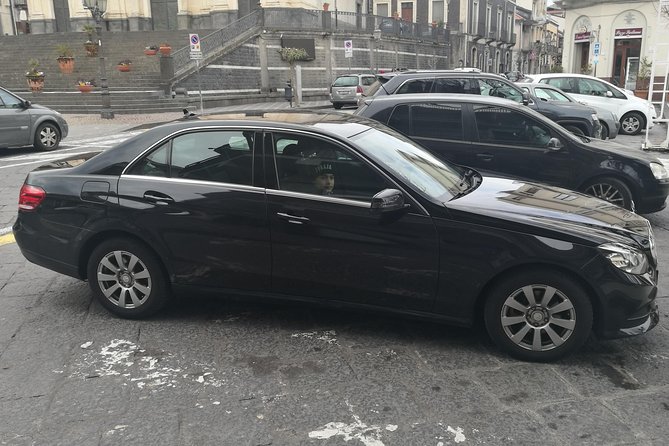 Transfer from Taormina and sourrounding villages to Catania Airport - Sedan vs Minivan: Getting the Right Vehicle for Your Group